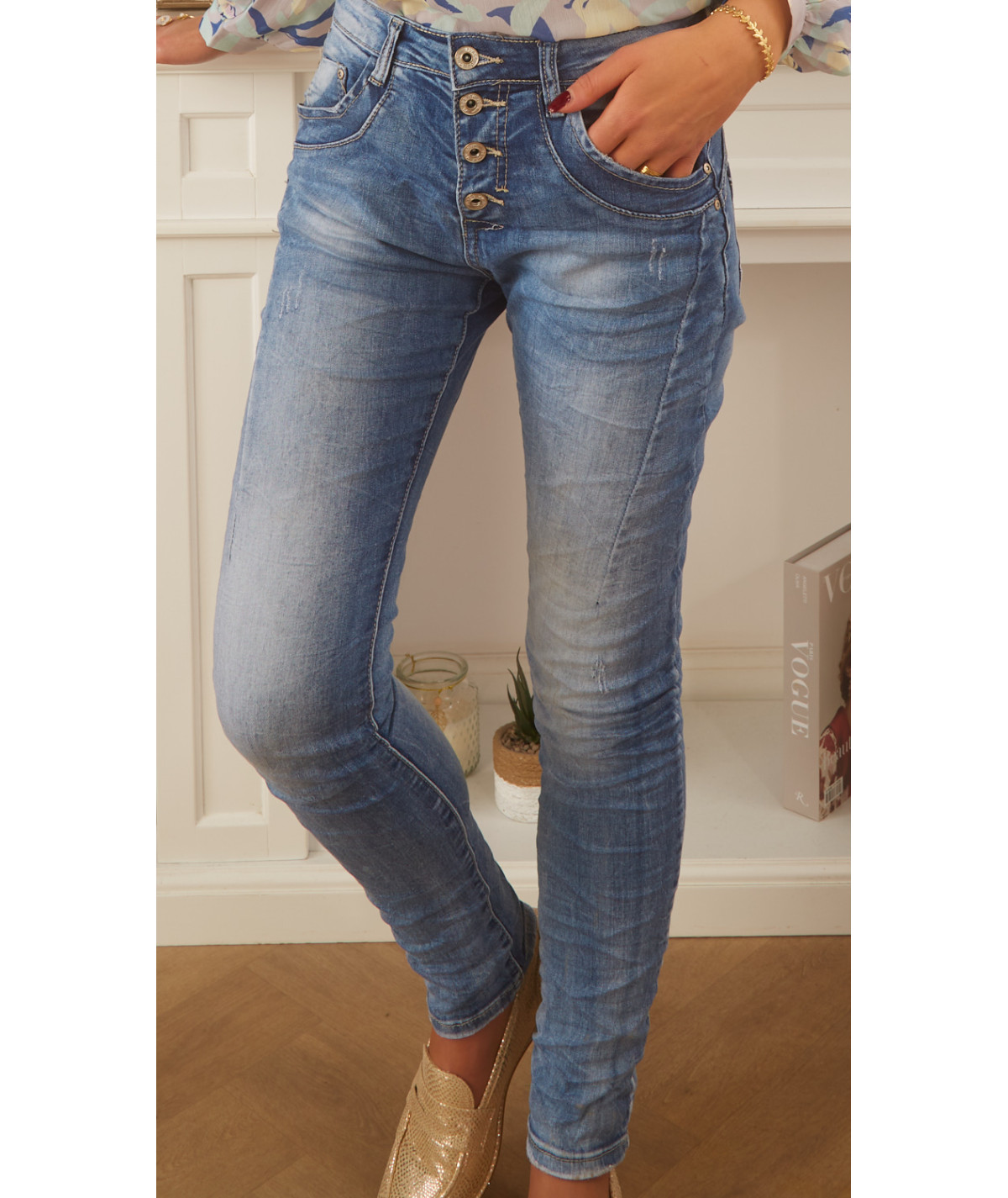| Women's jeans and | LILIE'S SHOP