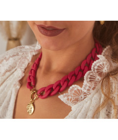 collier maille fushia