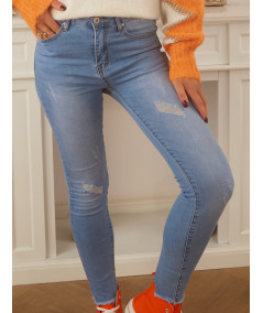 light slim ripped jeans